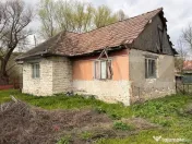 Teren intravilan 2.600 mp + casă, Zonă liniștită, Vultur 