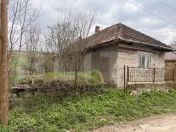 Teren intravilan 2.600 mp + casă, Zonă liniștită, Vultur 