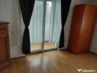 Închiriez garsonieră decomandata 