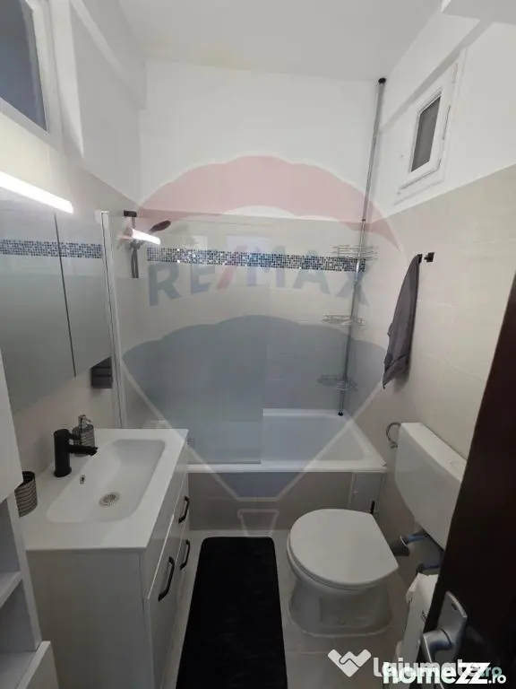 Apartament cu 2 camere de închiriat în zona P-ta Romana