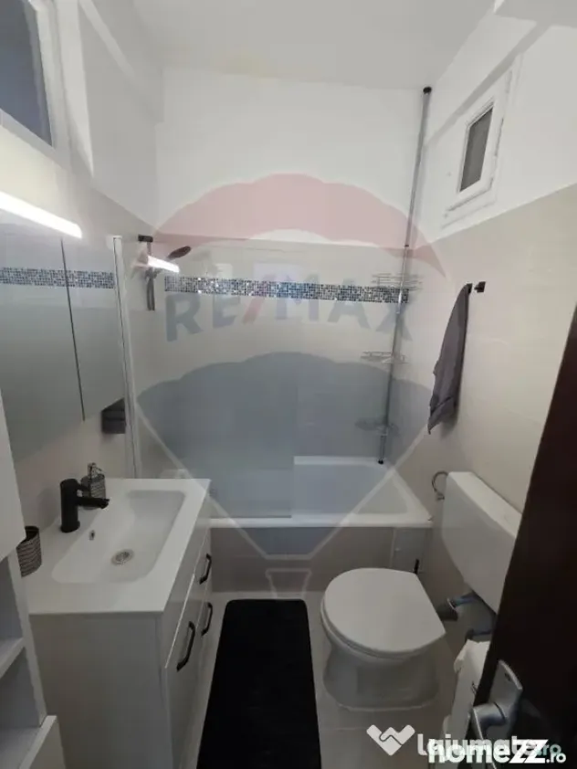 Apartament cu 2 camere de închiriat în zona P-ta Romana