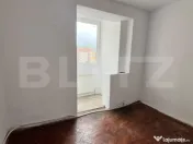 Apartament 4 camere, etaj 3, zona Sensul Vechi 