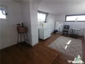 Apartament mansardabil de 