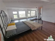 Apartament mansardabil de 