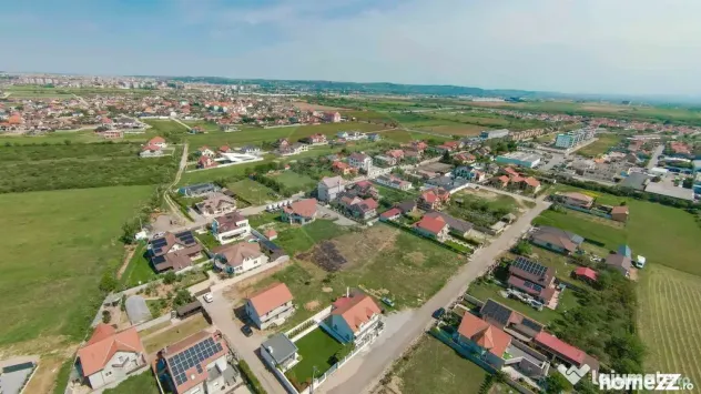 Vilă la roșu, tencuită, 5 camere, 240 mp util, Sânmar... - Sanmartin (Bihor)