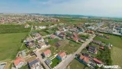 Vilă la roșu, tencuită, 5 camere, 240 mp util, Sânmar... 