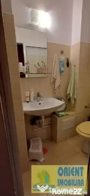 Casa de Cultura, de vanzare 3 camere, decomandat, et 1, gaze 