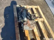 Distribuitor hidraulic 21170-30016 pentru excavator pe senile JCB JS070 