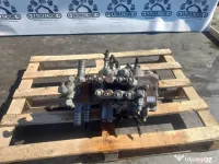 Distribuitor hidraulic 21170-30016 pentru excavator pe senile JCB JS070 