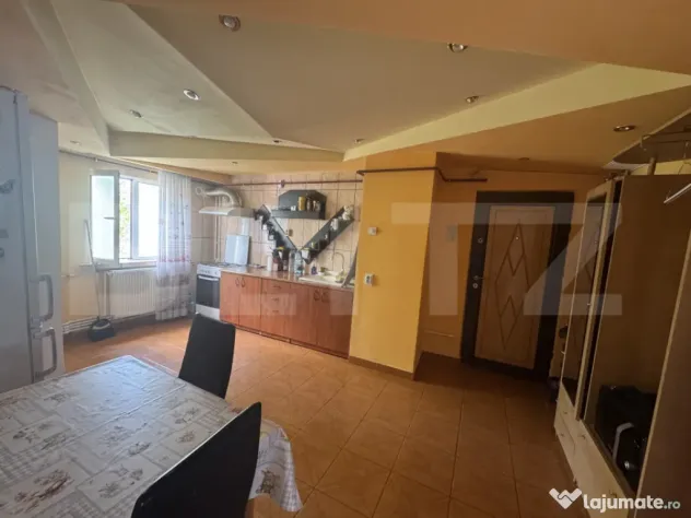 Apartament 3 camere, decomandat, 86 mp, zona George Enescu