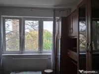 Închiriez garsoniera 