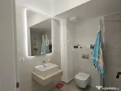 3 camere, vedere panoramică, 13 septembrie 