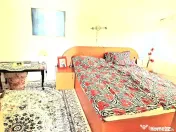 Vind apartament 3 camere zona Plopilor. 