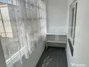 Apartament spațios cu 4 camere, decomandat, complet mobila 