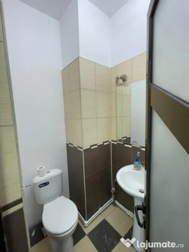 Spatiu medical - zona Lapus