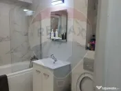 De închiriat: apartament 3 camere, etaj 1 – luminos ș... 