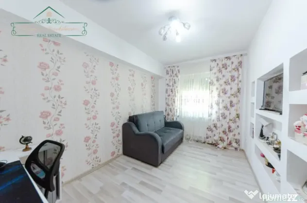 Apartament cu 3 camere, zona Piata Mica, Arad