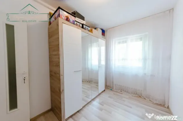 Apartament cu 3 camere, zona Piata Mica, Arad