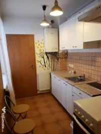 dau in chirie ap. 2 cam deomandat Piata Mihai Viteazul  Cluj-Napoca 