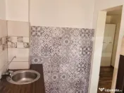 Apartament 1 cameră, spațios, cu balcon închis + spațiu 