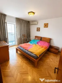 3 camere Unirii decomandat,centrală,parcare,et. 6,an 1995,m