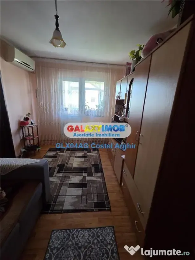 Vindem ap 2 cam SD , et 4, zona Kaufland Craiovei, mobilat