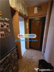 Vindem ap 2 cam SD , et 4, zona Kaufland Craiovei, mobilat 