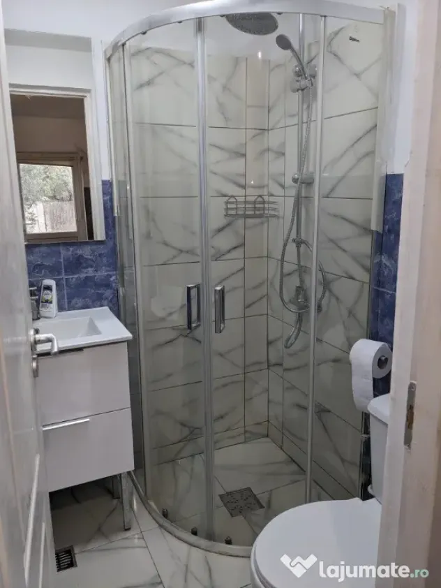 Proprietar,casa renovata,teren 2000 mp deschidere 113 m,Farcasele Olt