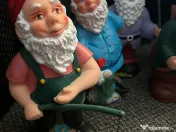 Vând set Alba ca Zapada si cei 7 pitici noi 