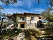 Casă de vacanță 4200 mp teren, panoramă superbă, sat G 