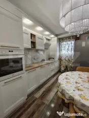 Apartament lux 3 camere, 71 mp, parcare, etaj intermediar, z 