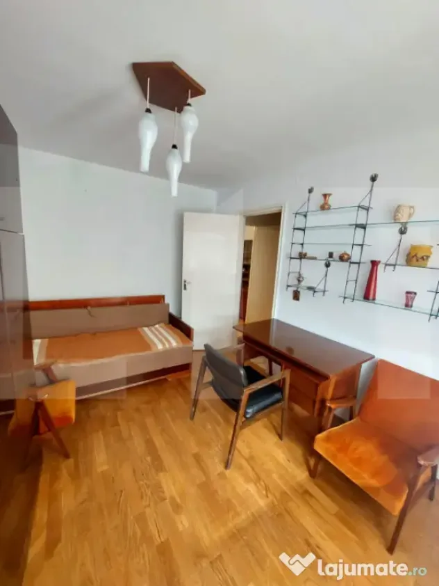 Apartament 2 camere, zona Grădiște