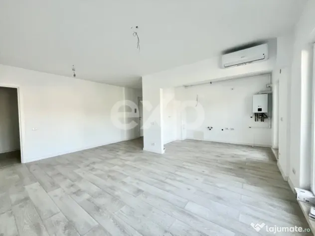 De vanzare apartament 2 camere parcare subterana piscina ext