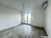 De vanzare apartament 2 camere parcare subterana piscina ext