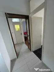 Apartament 2 camere, decomandat - zona Tractorul 