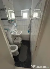 Apartament 2 camere, decomandat - zona Tractorul 