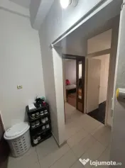 Apartament 2 camere, decomandat - zona Tractorul 