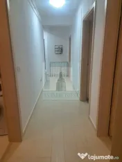 Apartament 3 camere + loc de parcare - zona Tractorul/Nic... 