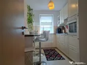 Apartament 3 camere + loc de parcare - zona Tractorul/Nic... 