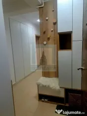 Apartament 3 camere + loc de parcare - zona Tractorul/Nic... 