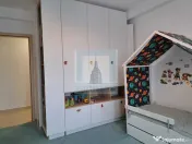 Apartament 3 camere + loc de parcare - zona Tractorul/Nic... 