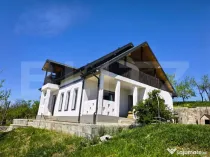 Casă spațioasă de vânzare în Țigănași – ideală pe