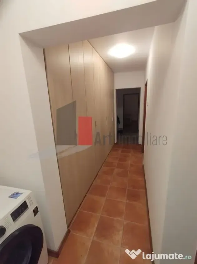 Prima închiriere apartament decomandat 3 camere - Bd. La...