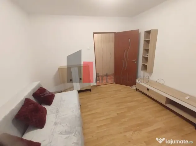 Prima închiriere apartament decomandat 3 camere - Bd. La...