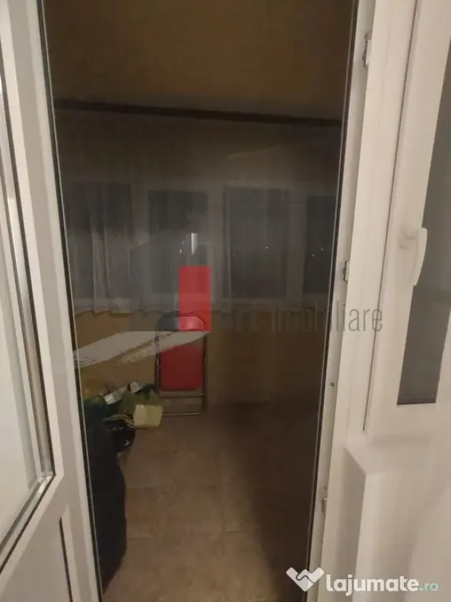 Prima închiriere apartament decomandat 3 camere - Bd. La...