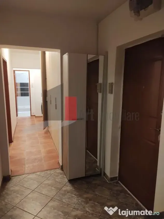 Prima închiriere apartament decomandat 3 camere - Bd. La...