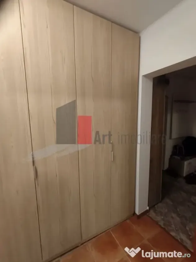 Prima închiriere apartament decomandat 3 camere - Bd. La...