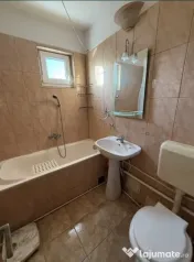 Apartament 3 camere, semidecomandat - zona Astra 