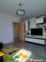 Apartament 3 camere, decomandat - zona Tractorul 