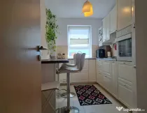 Apartament 3 camere, decomandat - zona Tractorul